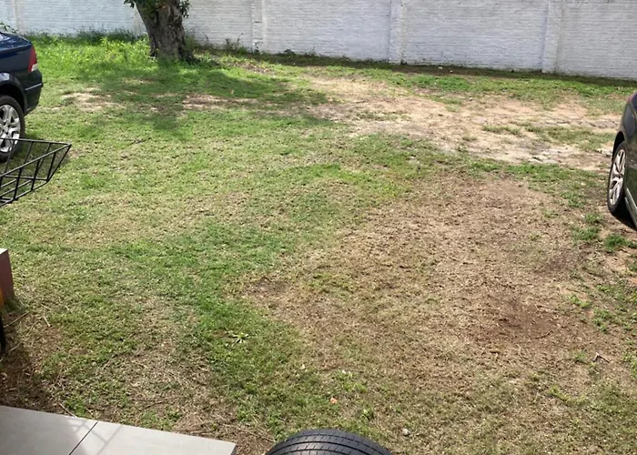 Casita Bem Gaucha - Ar, Garagem E Varanda Guest house Porto Alegre